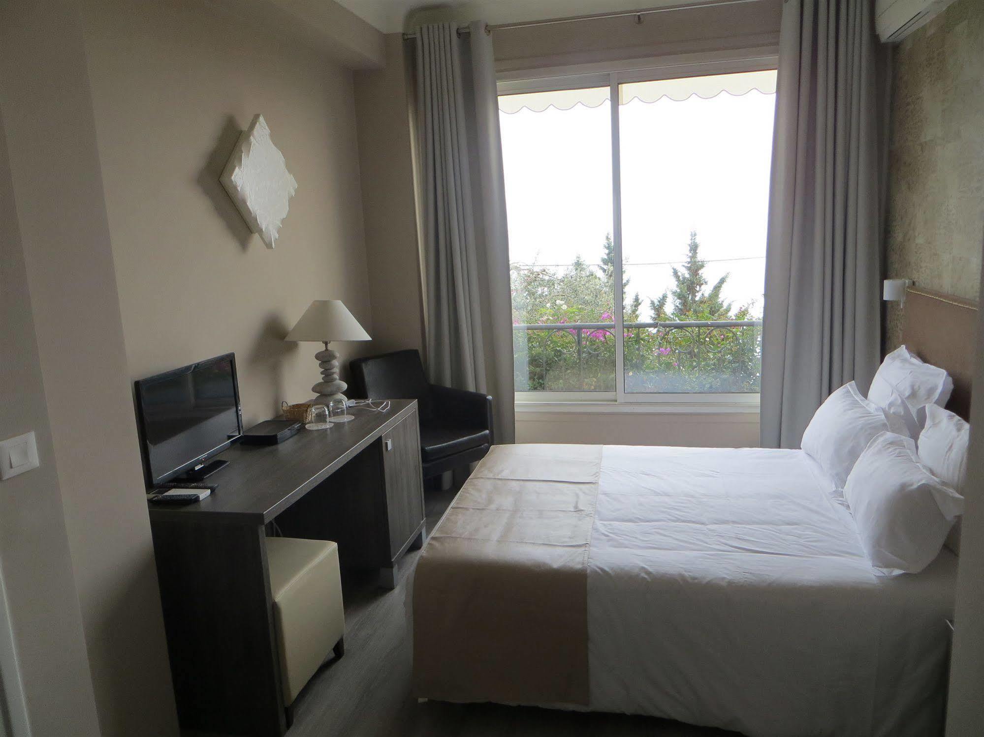 Hotel De Charme Regency Roquebrune-Cap-Martin Ngoại thất bức ảnh